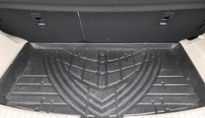 2021 Mahindra XUV300 1.2 W8 OPT, Petrol, Manual, 3,154 km, Boot Inside