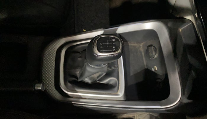 2020 KIA SONET HTX 1.0 IMT, Petrol, Manual, 51,102 km, Gear Lever