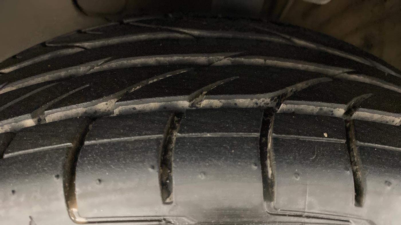 2017 Hyundai New Elantra 2.0 SX AT PETROL, Petrol, Automatic, 52,810 km, Left Front Tyre Tread