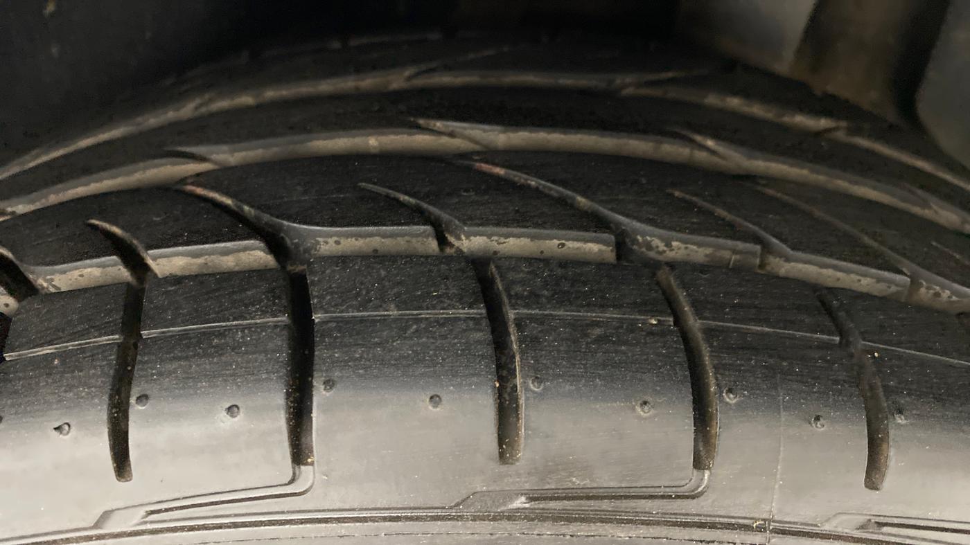 2017 Hyundai New Elantra 2.0 SX AT PETROL, Petrol, Automatic, 52,810 km, Left Rear Tyre Tread