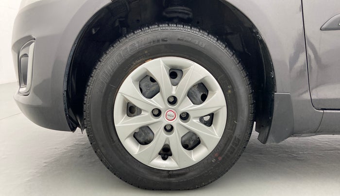 2017 Maruti Swift VXI D, Petrol, Manual, 17,149 km, Left Front Wheel