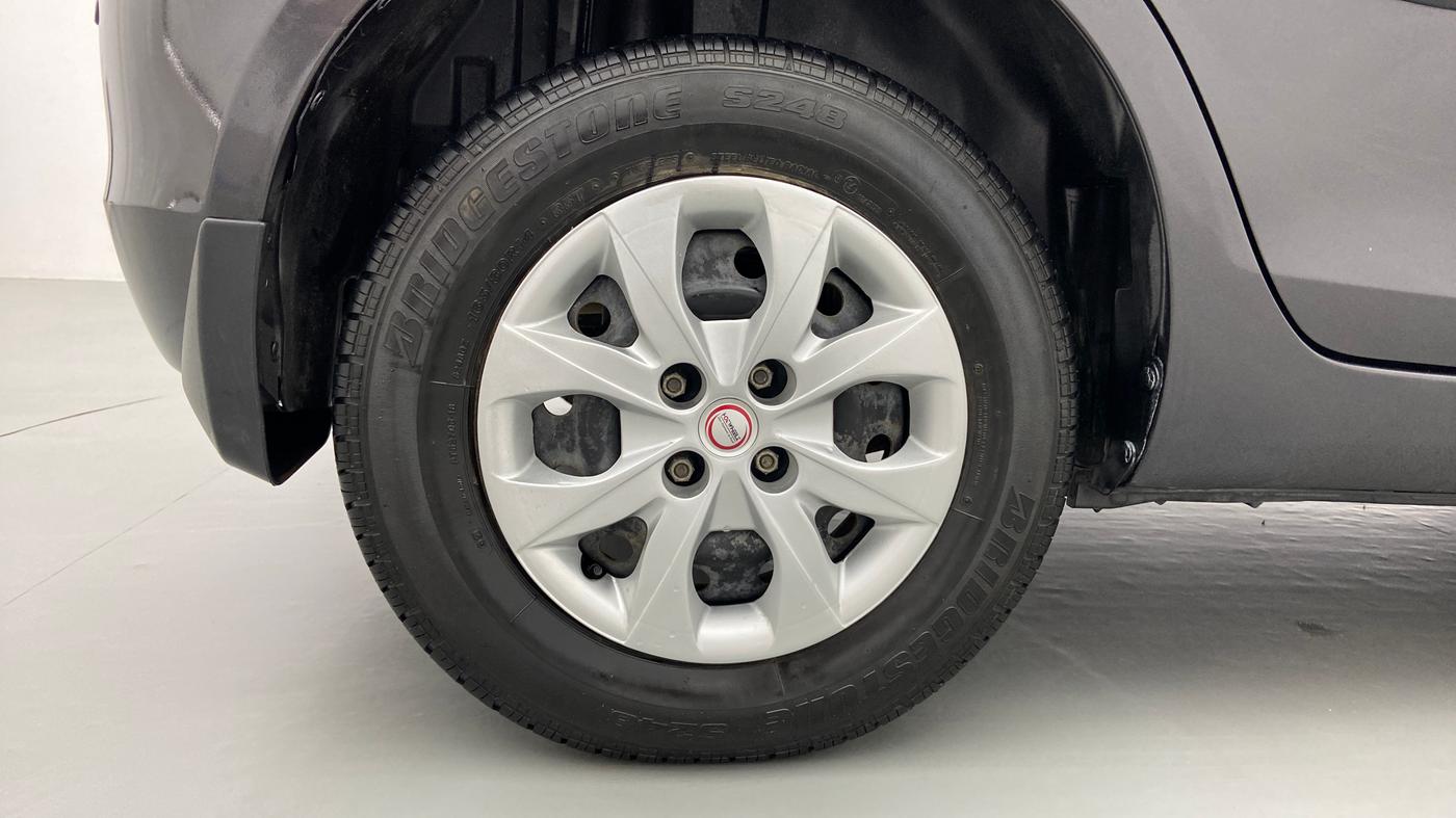 2017 Maruti Swift VXI D, Petrol, Manual, 17,149 km, Right Rear Wheel