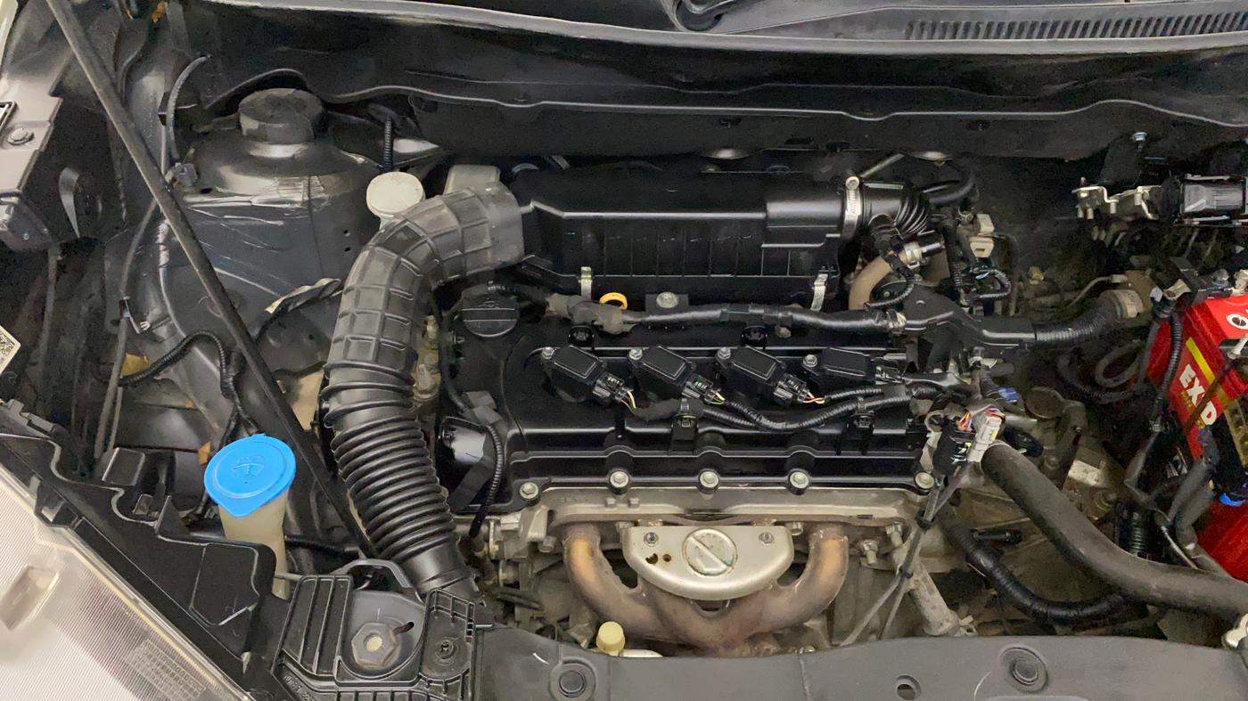 2019 Maruti XL6 ZETA MT, Petrol, Manual, 56,983 km, Engine View - Right