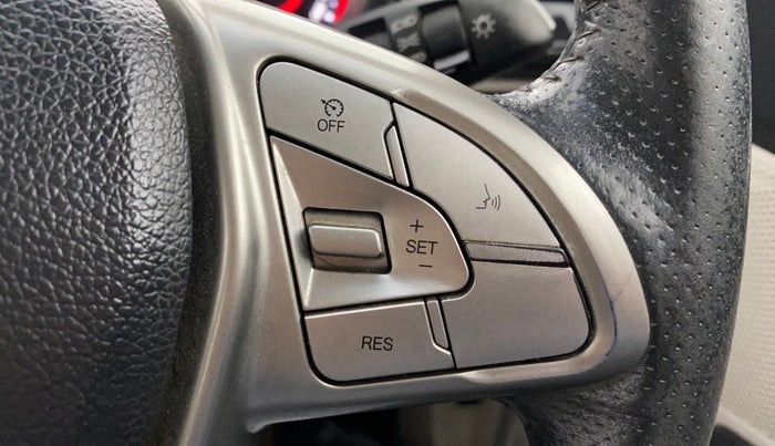 2019 Mahindra XUV300 W8 1.5 DIESEL, Diesel, Manual, 94,072 km, Adaptive Cruise Control