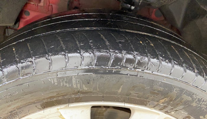 2019 Mahindra XUV300 W8 1.5 DIESEL, Diesel, Manual, 94,072 km, Left Front Tyre Tread