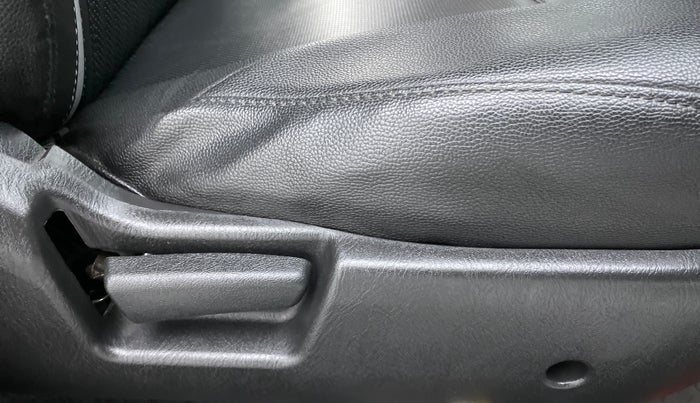 2021 Maruti Alto VXI, Petrol, Manual, 7,320 km, Driver Side Adjustment Panel