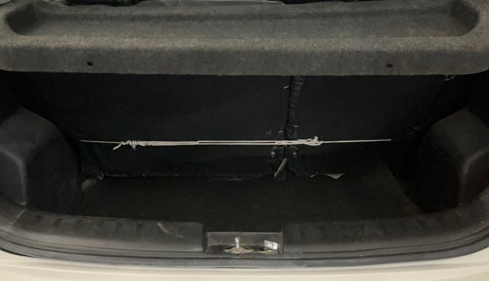 2017 Maruti Swift LXI (O), Petrol, Manual, 41,236 km, Boot Inside