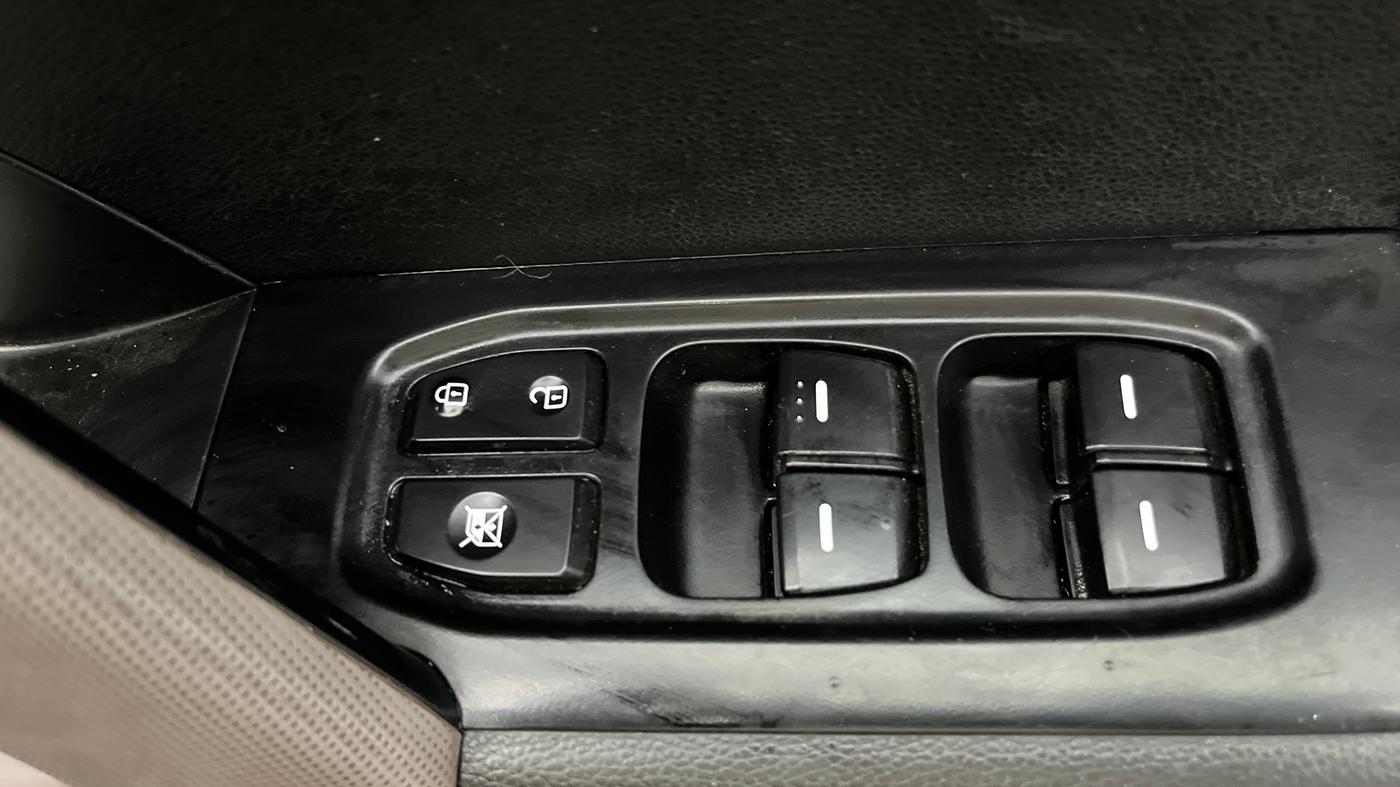 2018 Hyundai Creta E PLUS 1.6 PETROL, Petrol, Manual, 56,620 km, Driver Side Door Panels Control