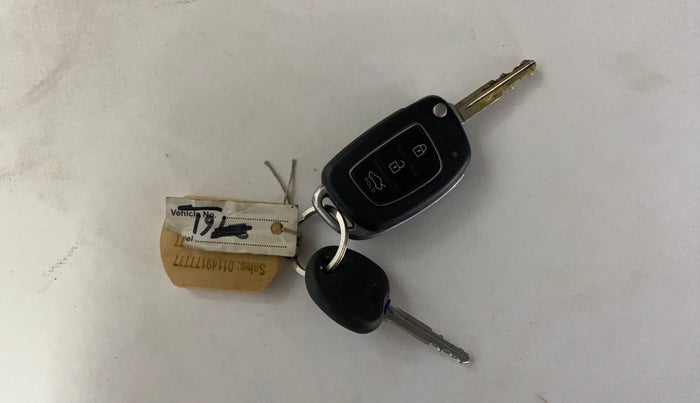 2021 Hyundai GRAND I10 NIOS SPORTZ 1.2 KAPPA VTVT CNG, CNG, Manual, 57,130 km, Key Close Up