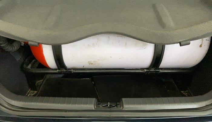 2021 Hyundai GRAND I10 NIOS SPORTZ 1.2 KAPPA VTVT CNG, CNG, Manual, 57,130 km, Boot Inside