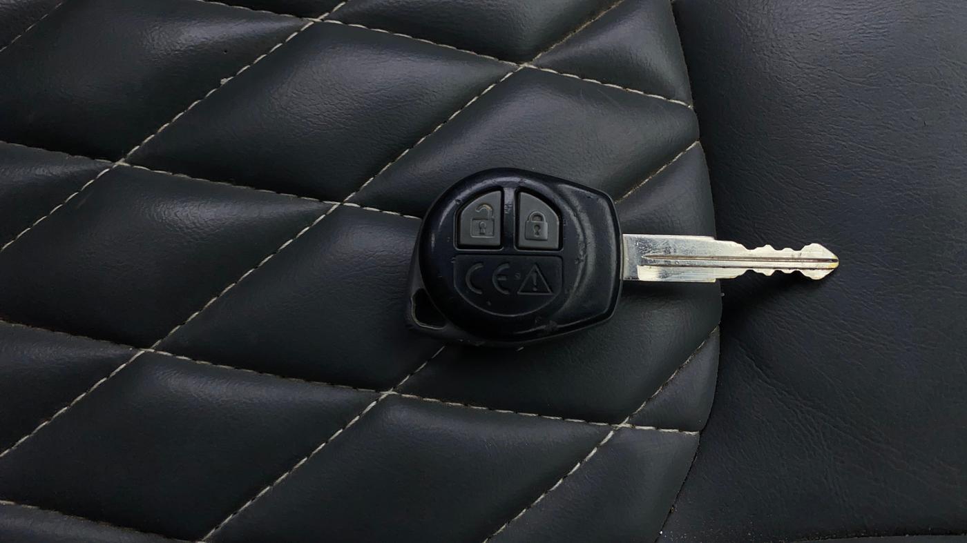 2022 Maruti Baleno SIGMA PETROL 1.2, Petrol, Manual, 38,066 km, Key Close Up