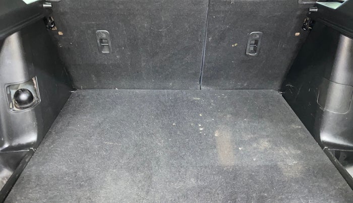 2022 Maruti Grand Vitara ALPHA SMART HYBRID, Petrol, Manual, 48,497 km, Boot Inside