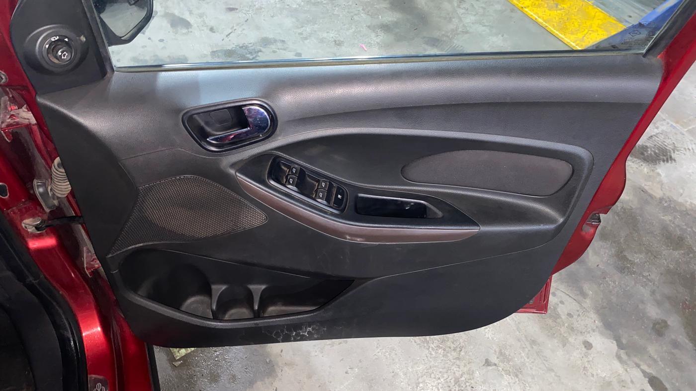 2019 Ford FREESTYLE TITANIUM 1.2 PETROL, Petrol, Manual, 89,393 km, Driver Side Door Panels Control