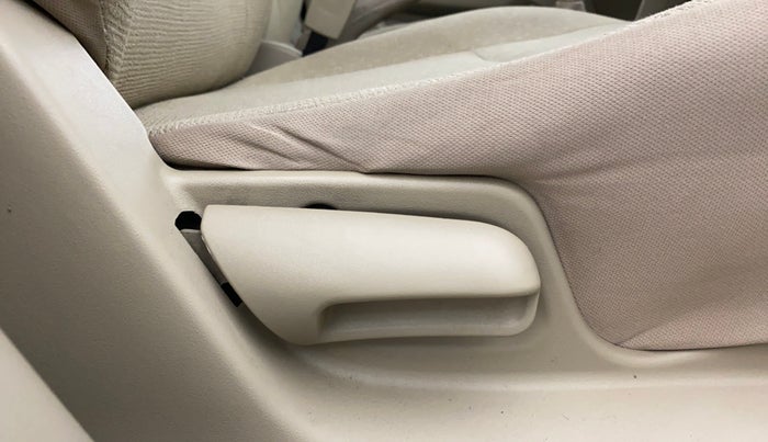 2016 Maruti Swift Dzire VXI, Petrol, Manual, 49,213 km, Driver Side Adjustment Panel