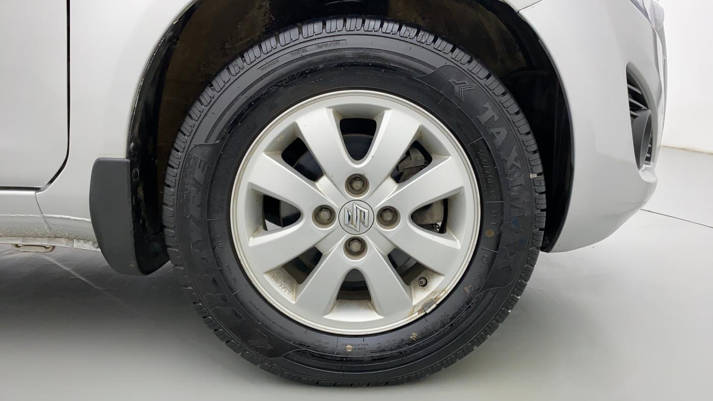 2015 Maruti Ritz ZXI, Petrol, Manual, 25,808 km, Right Front Wheel
