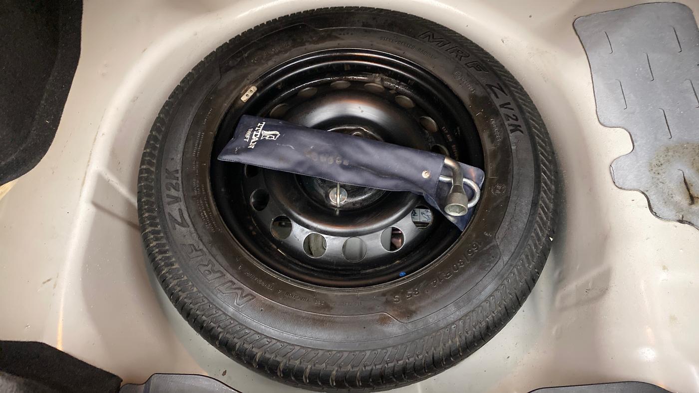 2015 Maruti Swift Dzire VXI AT, Petrol, Automatic, 19,080 km, Spare Tyre