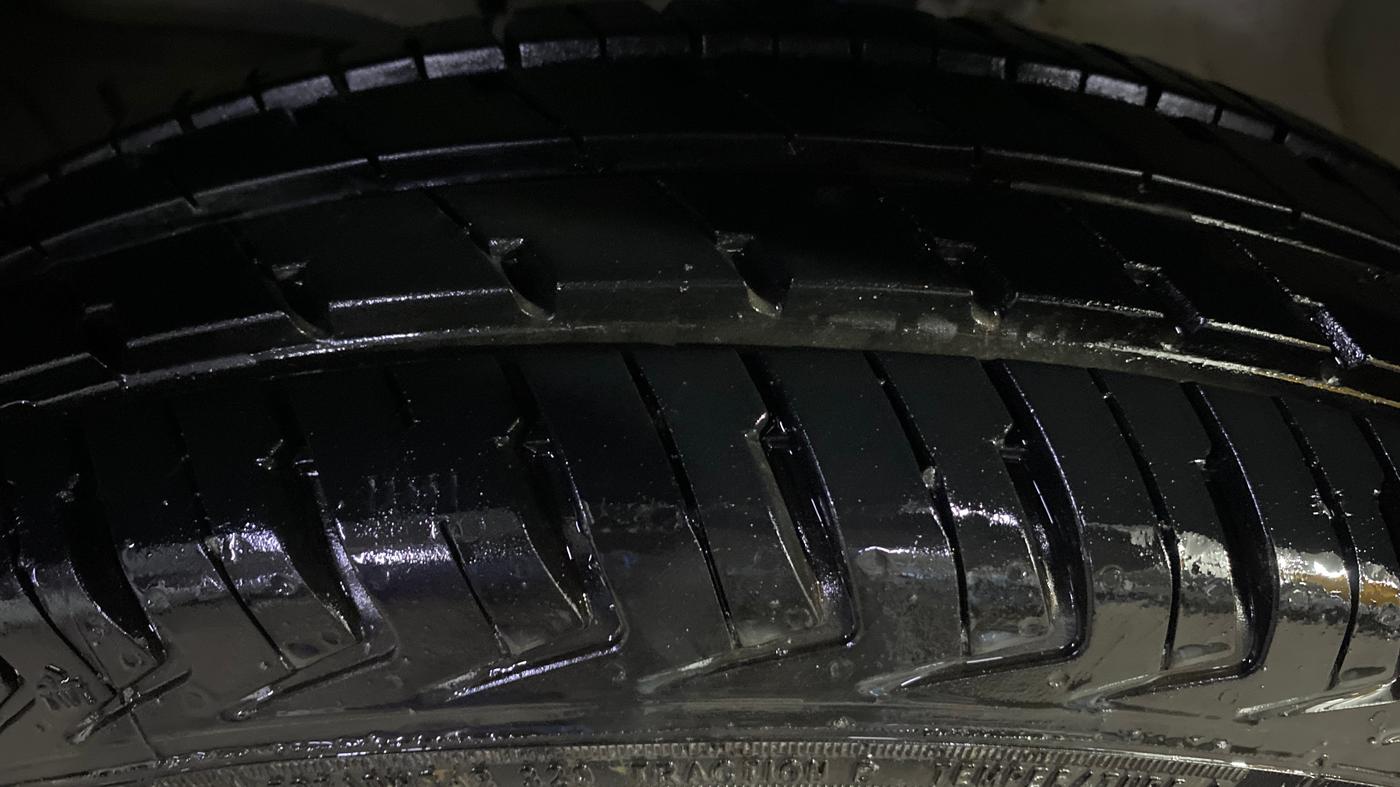 2024 Maruti Alto K10 VXI PLUS AMT, Petrol, Automatic, 1,860 km, Left Front Tyre Tread