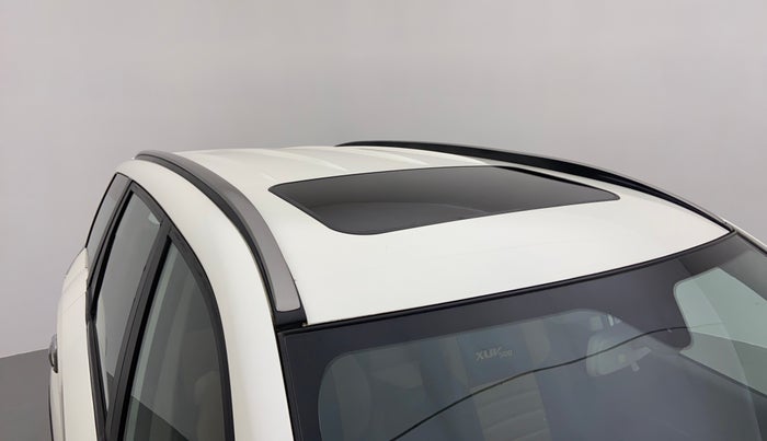 2018 Mahindra XUV500 W9, Diesel, Manual, 45,996 km, Roof