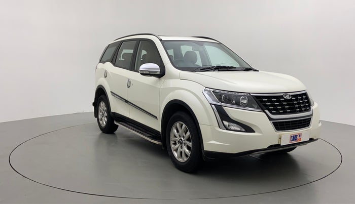 2018 Mahindra XUV500 W9, Diesel, Manual, 45,996 km, Right Front Diagonal