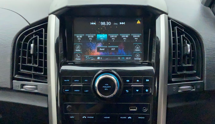2018 Mahindra XUV500 W9, Diesel, Manual, 45,996 km, Infotainment System
