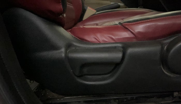 2014 Honda City 1.5L I-VTEC V MT, Petrol, Manual, 65,353 km, Driver Side Adjustment Panel