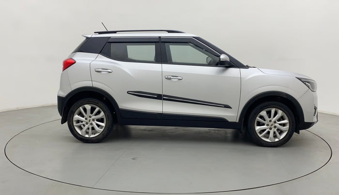 2020 Mahindra XUV300 W8 1.2 PETROL, Petrol, Manual, 30,717 km, Right Side View
