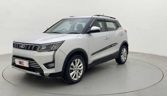 2020 Mahindra XUV300 W8 1.2 PETROL, Petrol, Manual, 30,717 km, Left Front Diagonal
