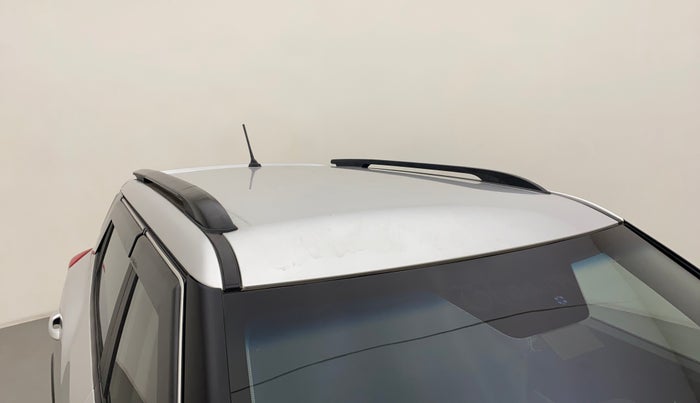 2020 Mahindra XUV300 W8 1.2 PETROL, Petrol, Manual, 30,717 km, Roof
