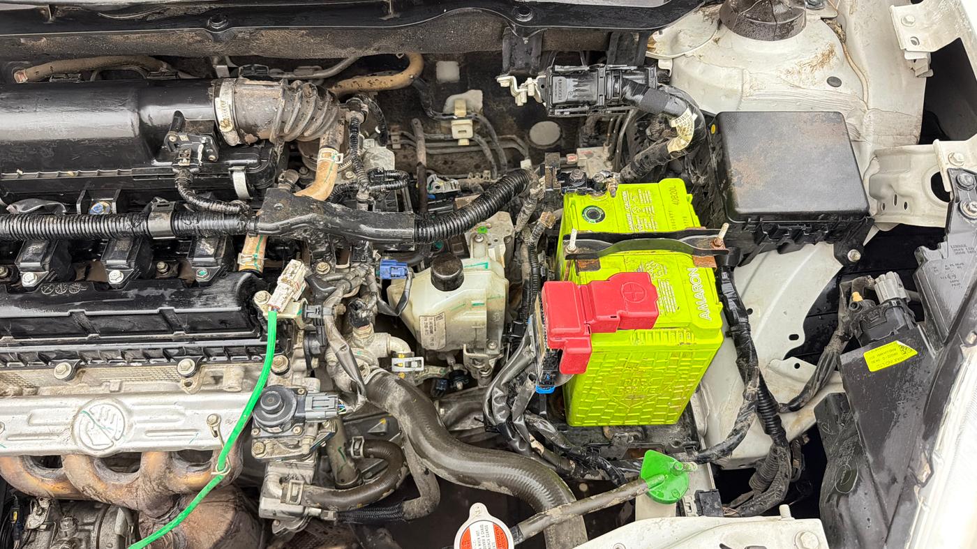 2022 Maruti Swift VXI AMT, Petrol, Automatic, 52,522 km, Engine View - Left