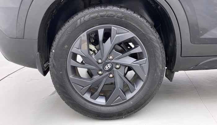 2022 Hyundai Creta SX (O) IVT KNIGHT 1.5 PETROL, Petrol, Automatic, 23,203 km, Right Rear Wheel