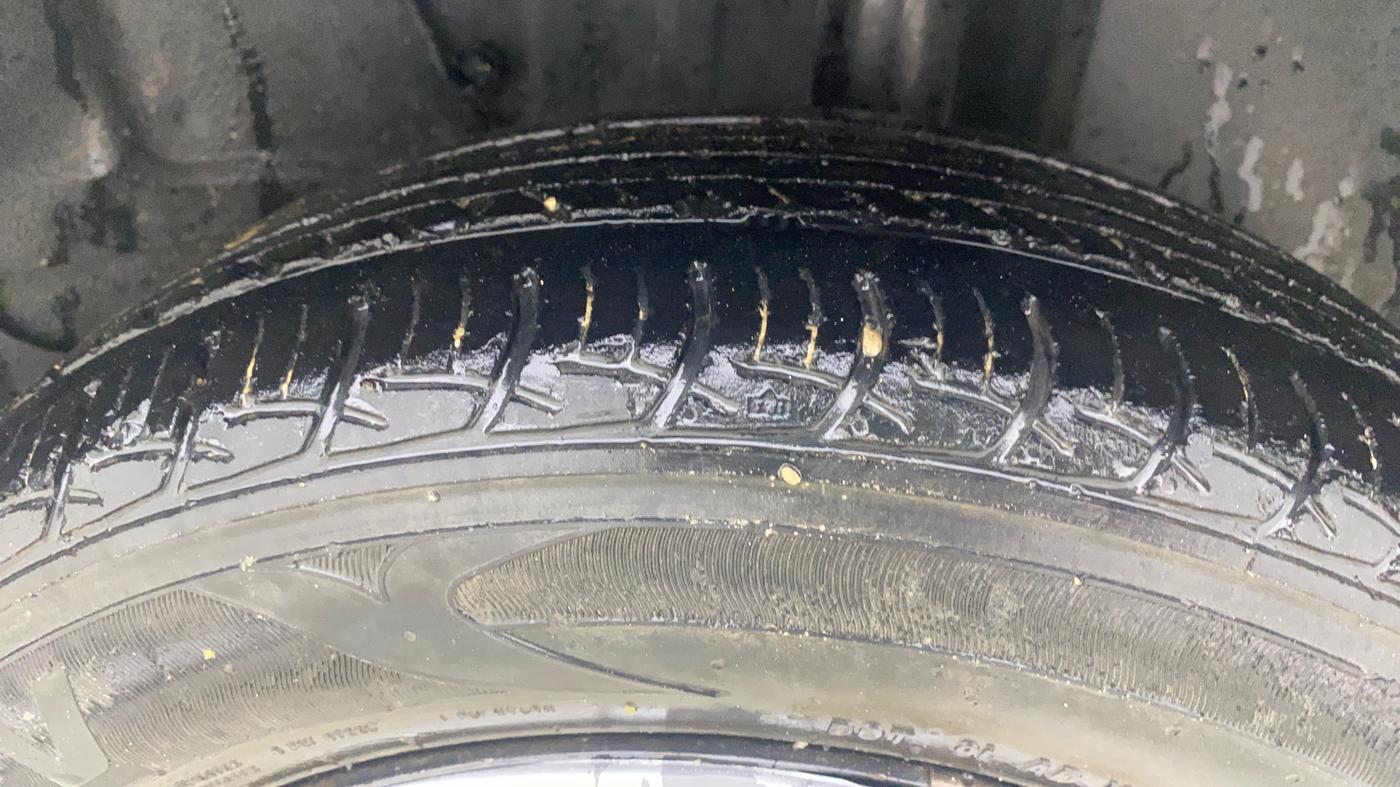 2022 Tata PUNCH ADVENTURE MT, CNG, Manual, 1,33,407 km, Left Rear Tyre Tread