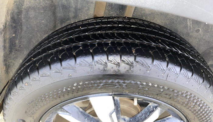 2020 MG HECTOR SHARP 1.5 DCT PETROL, Petrol, Automatic, 65,546 km, Right Rear Tyre Tread