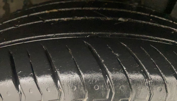 2022 Nissan MAGNITE XV PREMIUM TURBO, Petrol, Manual, 24,049 km, Left Rear Tyre Tread