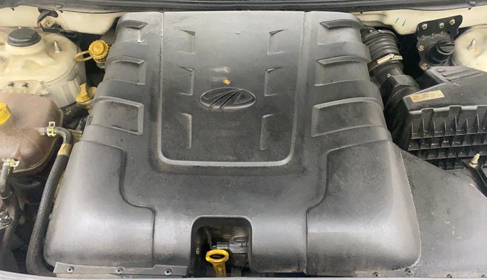 2021 Mahindra XUV500 W5, Diesel, Manual, 70,648 km, Engine View