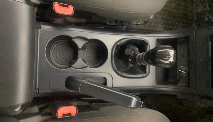 2021 Mahindra XUV500 W5, Diesel, Manual, 70,648 km, Gear Lever