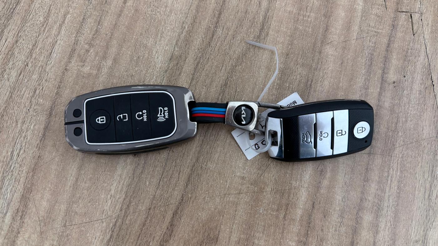 2022 KIA SONET HTX PLUS 1.0 IMT, Petrol, Manual, 62,620 km, Key Close Up