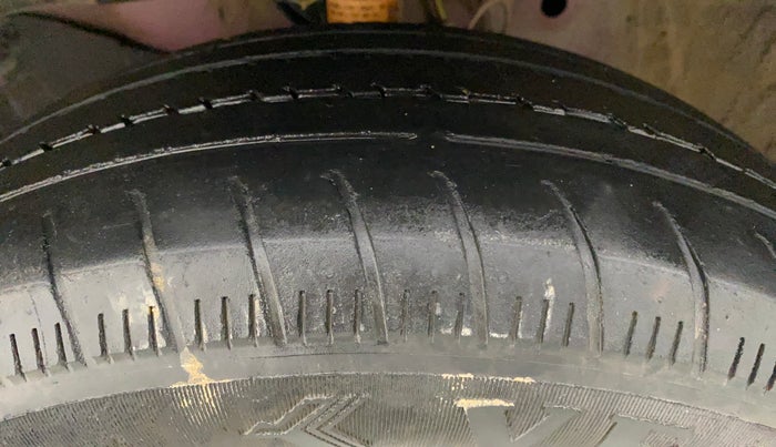 2020 Honda Amaze 1.2L I-VTEC S, Petrol, Manual, 36,305 km, Left Front Tyre Tread