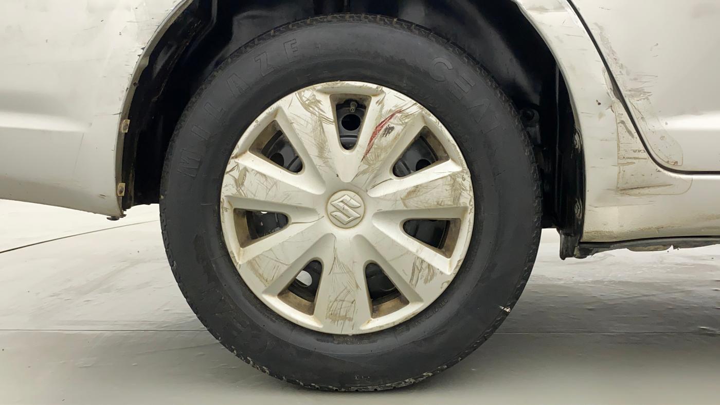 2012 Maruti Swift Dzire VXI, Petrol, Manual, 1,07,135 km, Right Rear Wheel