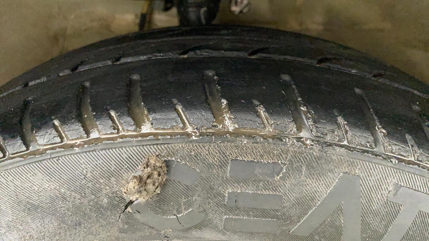 2012 Maruti Swift Dzire VXI, Petrol, Manual, 1,07,135 km, Right Front Tyre Tread