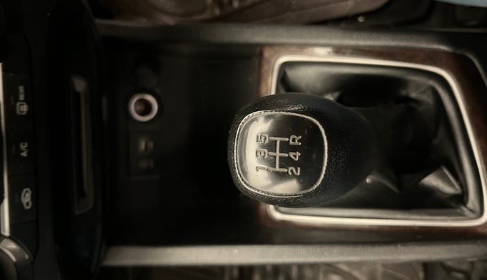 2015 Hyundai i20 Active 1.2 SX, Petrol, Manual, 92,820 km, Gear Lever