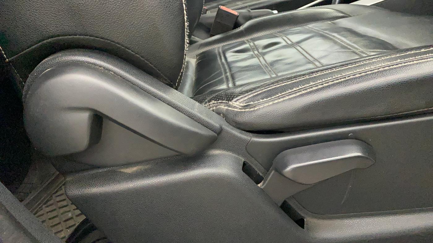 2017 Ford Ecosport TITANIUM + 1.5L PETROL AT, Petrol, Automatic, 66,387 km, Driver Side Adjustment Panel