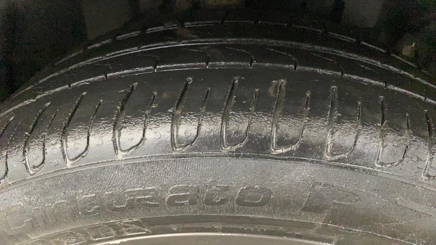 2017 Ford Ecosport TITANIUM + 1.5L PETROL AT, Petrol, Automatic, 66,387 km, Right Front Tyre Tread