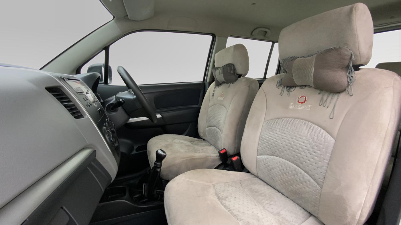 2011 Maruti Wagon R 1.0 VXI, Petrol, Manual, 57,911 km, Right Side Front Door Cabin