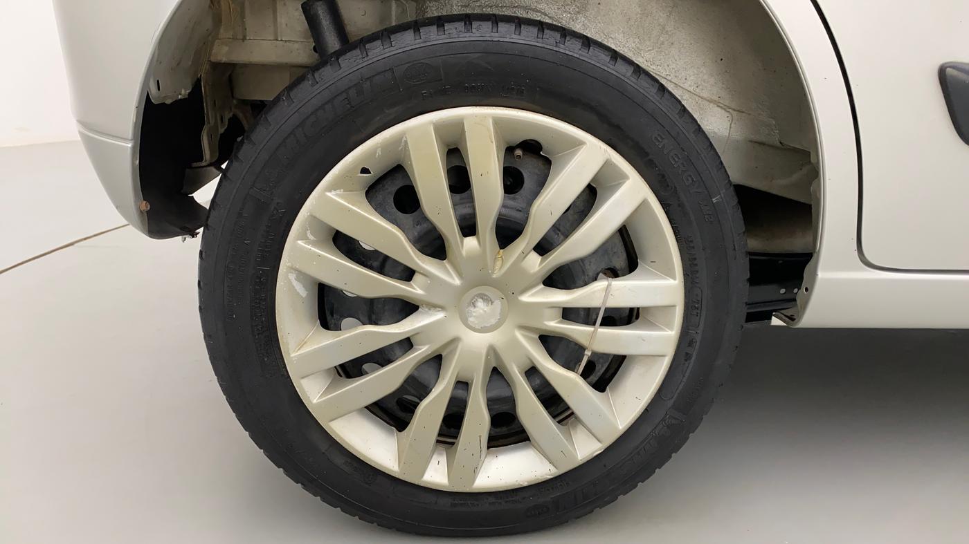2011 Maruti Wagon R 1.0 VXI, Petrol, Manual, 57,911 km, Right Rear Wheel