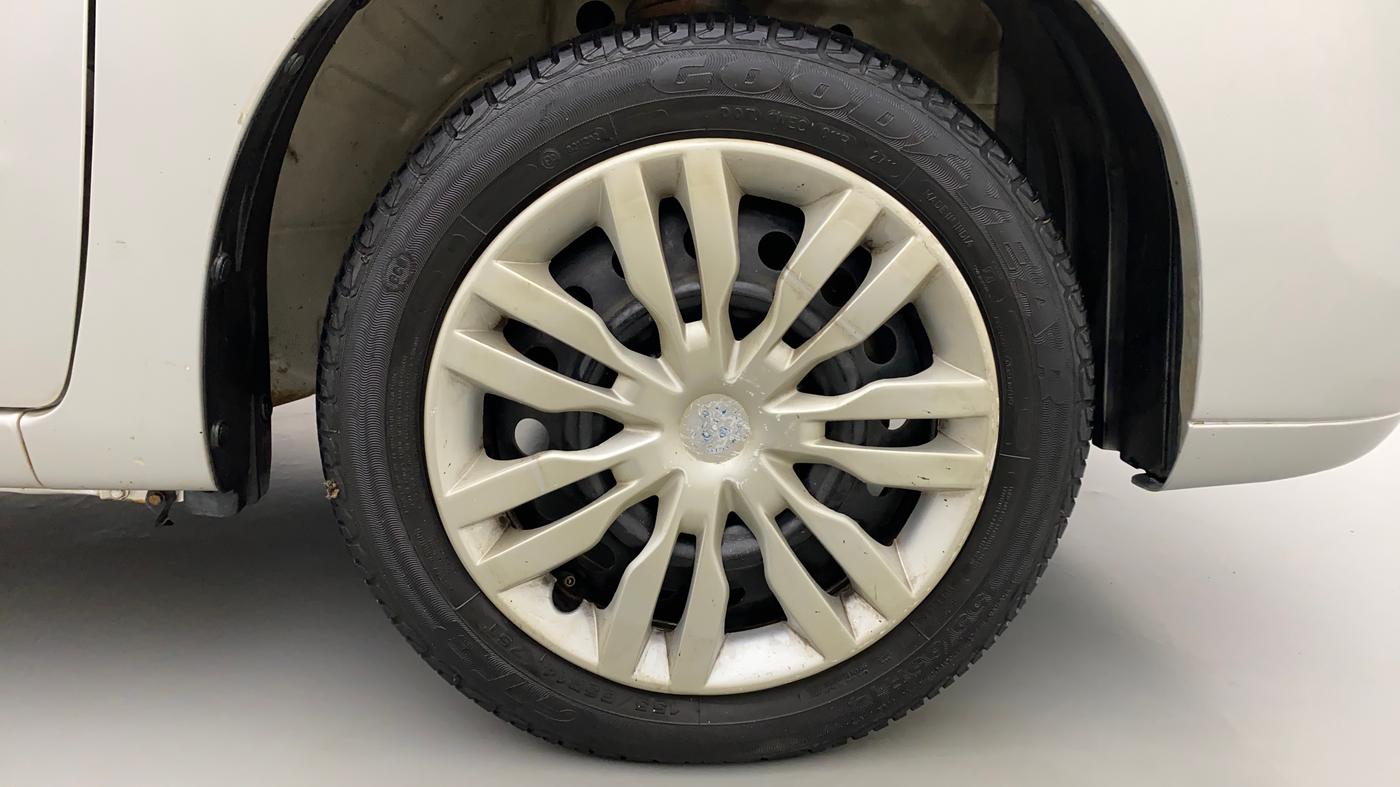 2011 Maruti Wagon R 1.0 VXI, Petrol, Manual, 57,911 km, Right Front Wheel