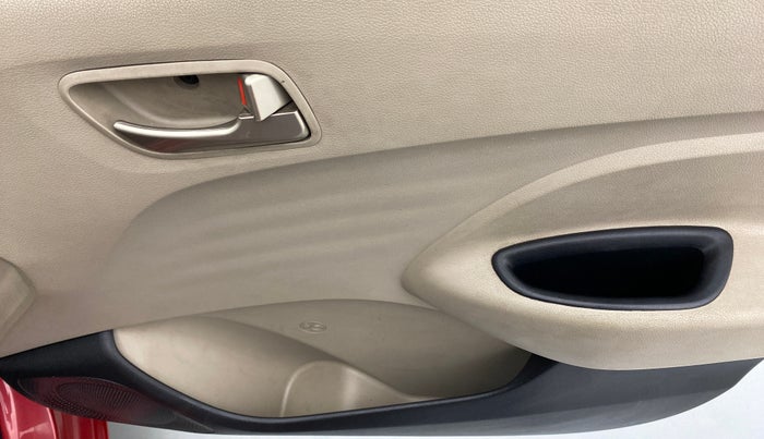 2019 Hyundai NEW SANTRO 1.1 MAGNA MT, Petrol, Manual, 10,204 km, Driver Side Door Panels Control
