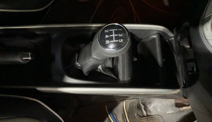 2017 Maruti Baleno ZETA PETROL 1.2, Petrol, Manual, 66,316 km, Gear Lever