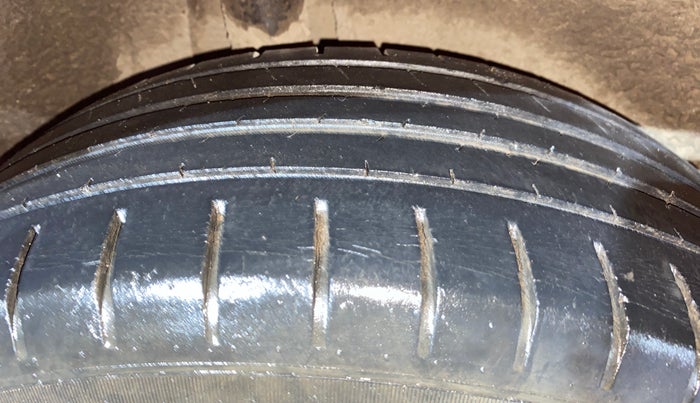 2017 Maruti Baleno ZETA PETROL 1.2, Petrol, Manual, 66,316 km, Right Rear Tyre Tread