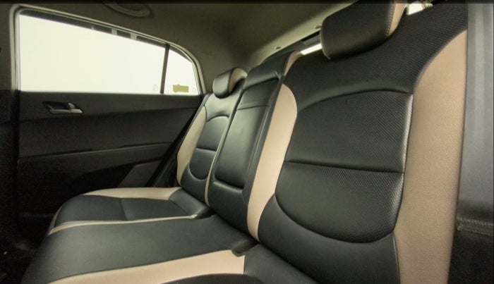 2017 Hyundai Creta SX PLUS 1.6 PETROL, Petrol, Manual, 35,540 km, Right Side Rear Door Cabin