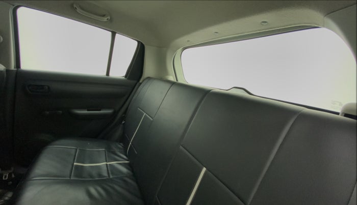 2011 Maruti Swift LXI, Petrol, Manual, 66,916 km, Right Side Rear Door Cabin